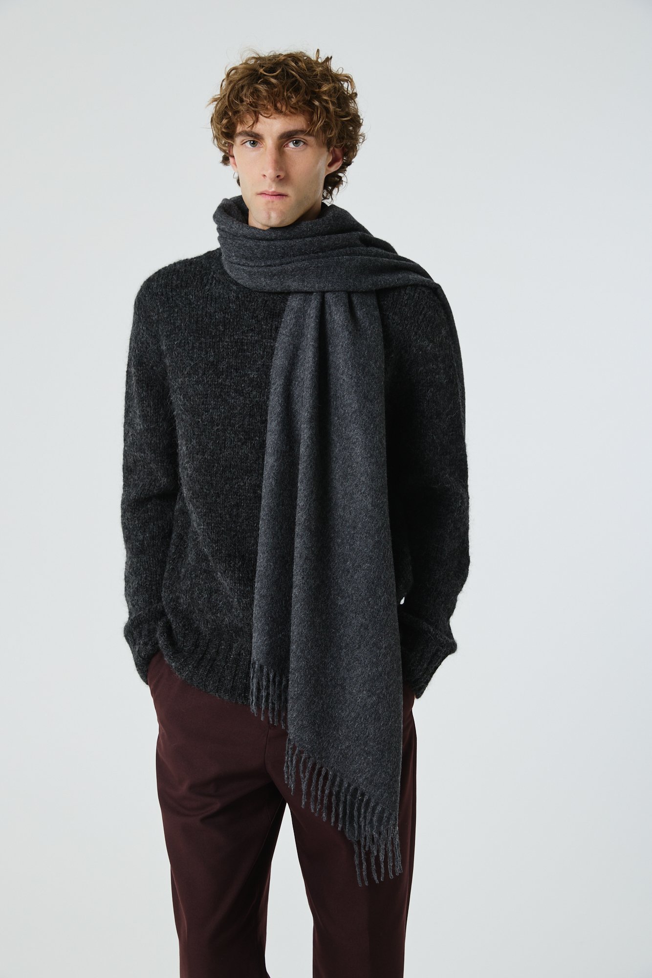 Pacha Estola Beton 3.jpg