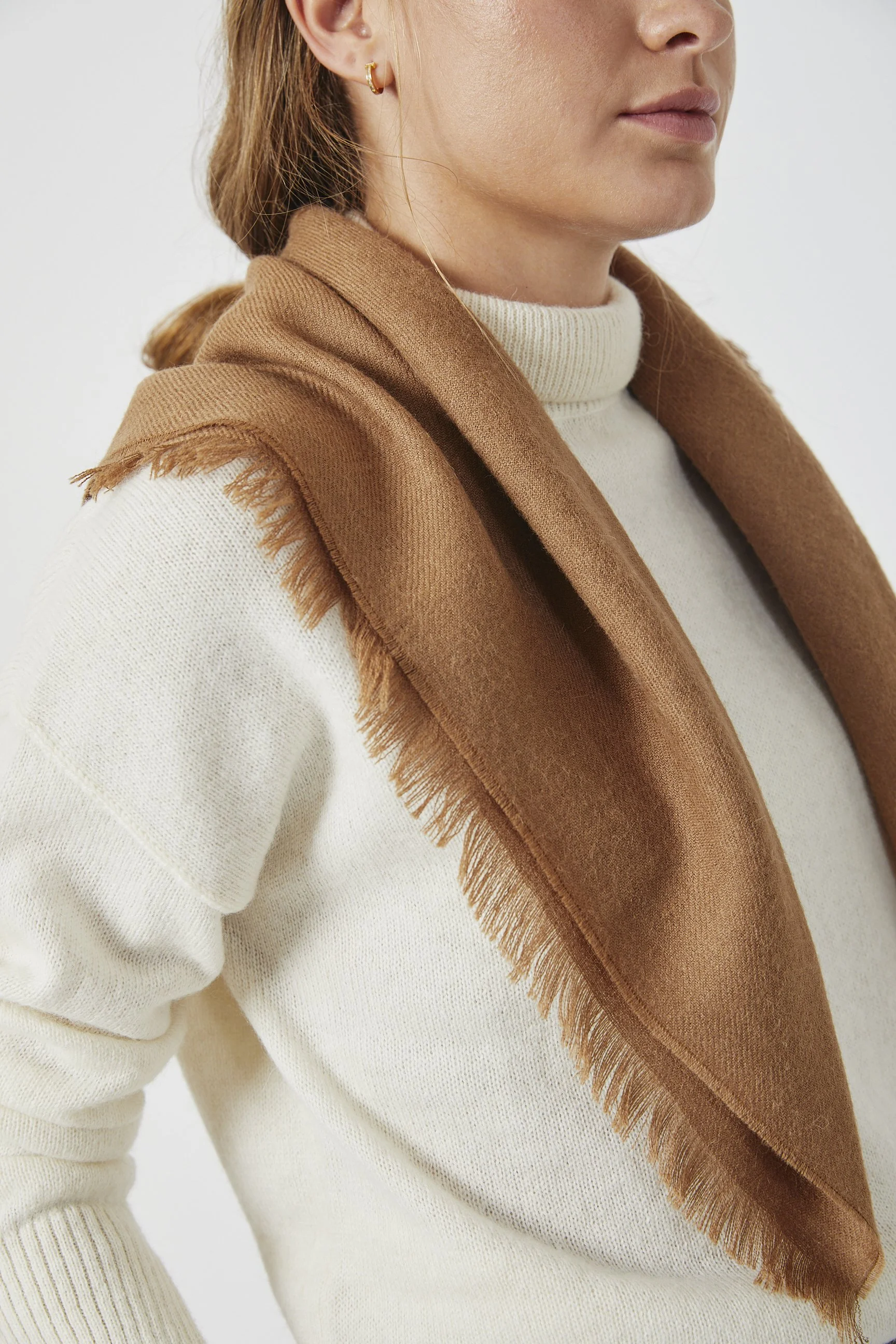 Sapana Square Dark Canela 18.jpg