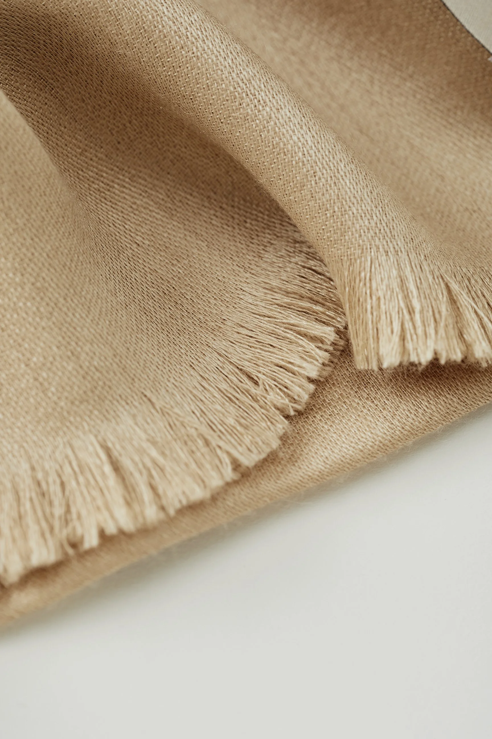 Warakusi Eyelash Beige 1.jpg