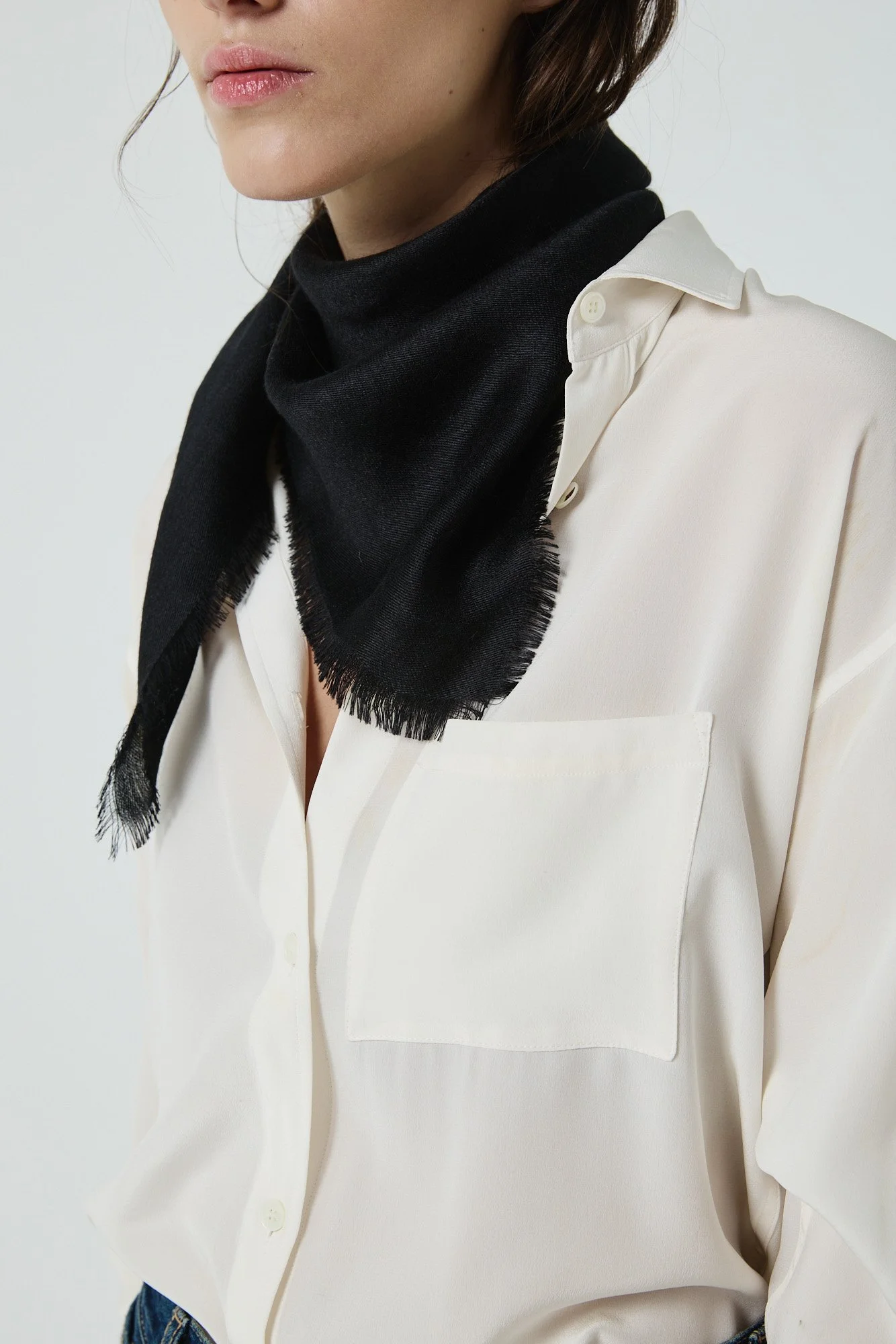 Warakusi Square Negro 4.jpg