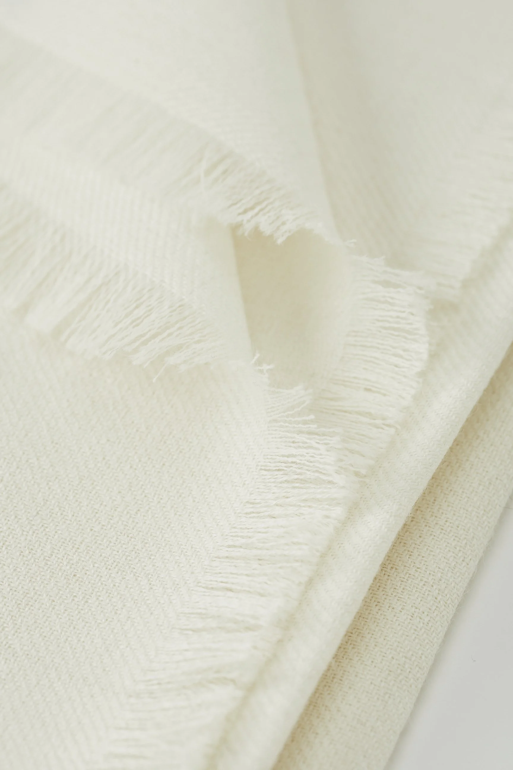 Sapana Eyelash Blanco 1.jpg (Copy)