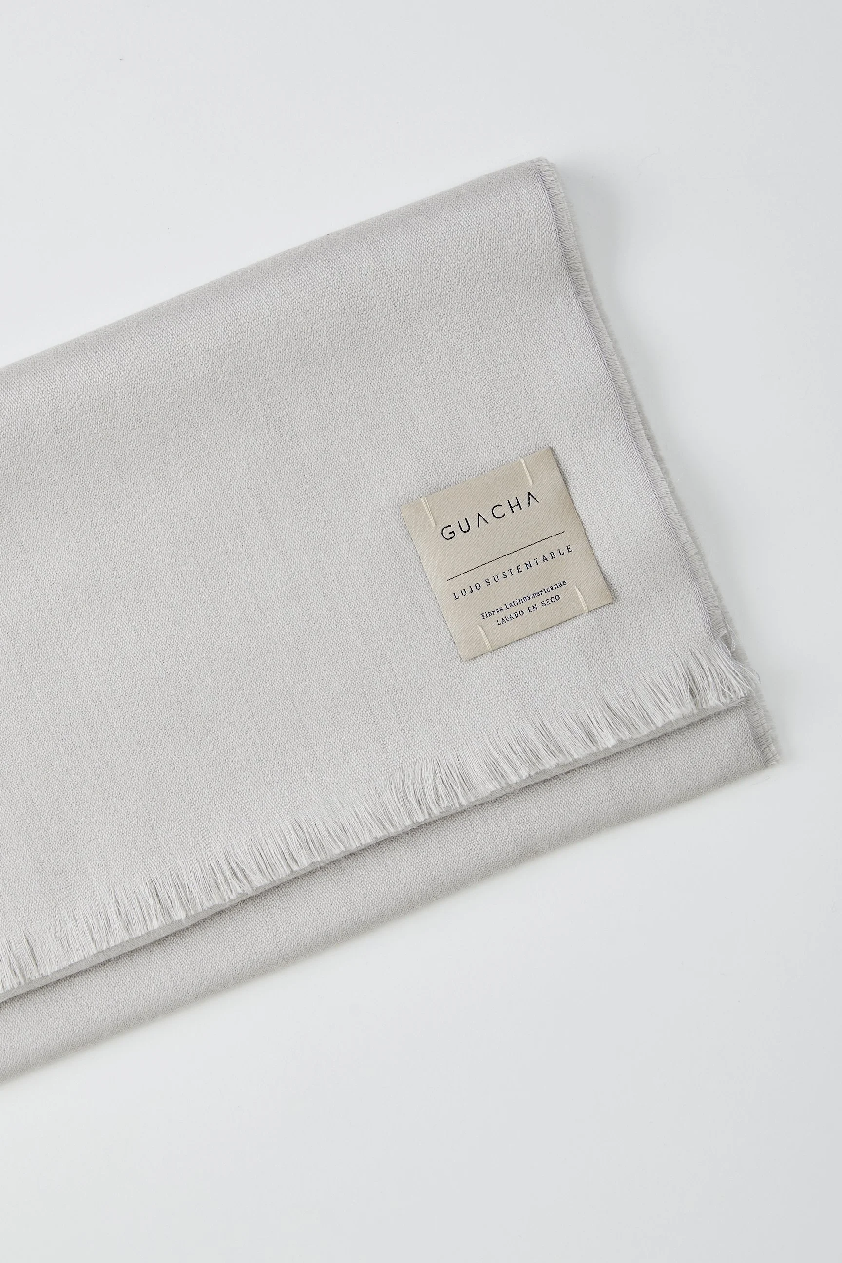 Warakusi Eyelash Plata.jpg