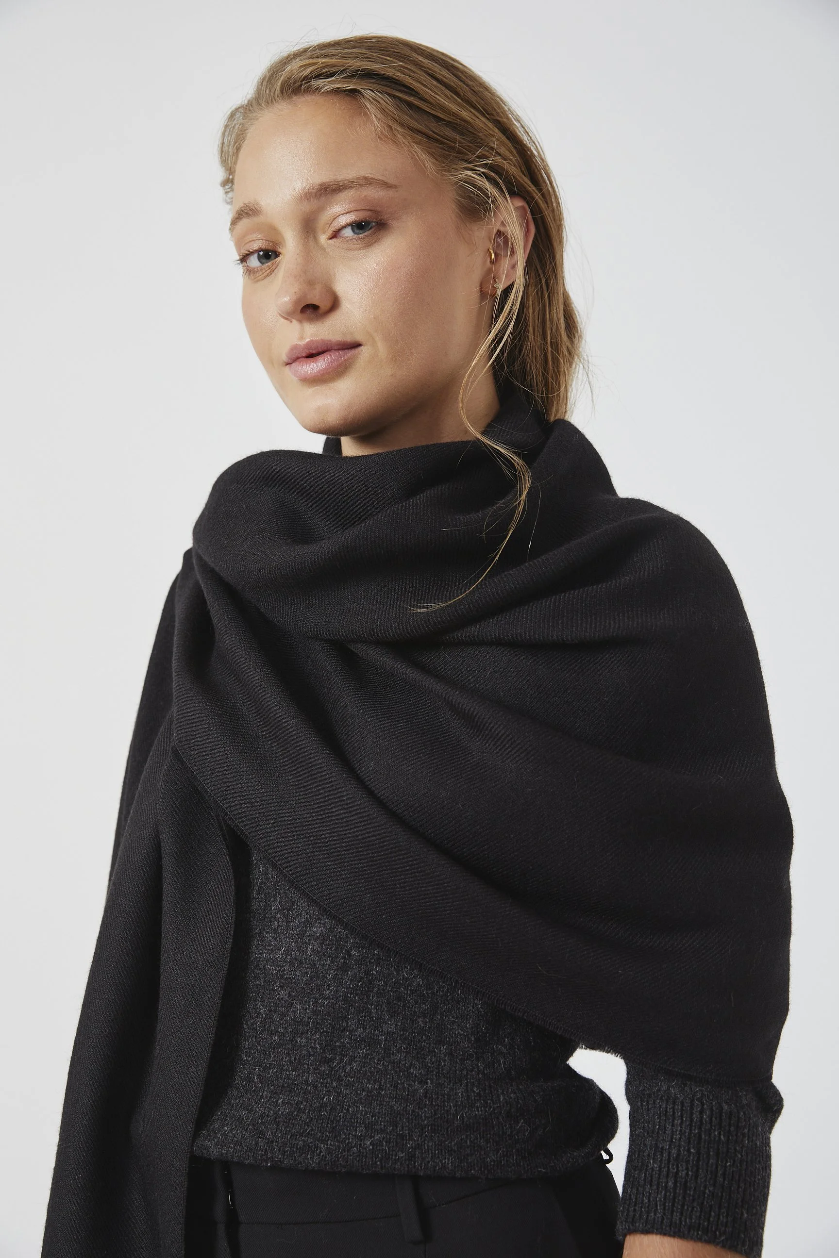 Sapana Eyelash Negro 18.jpg