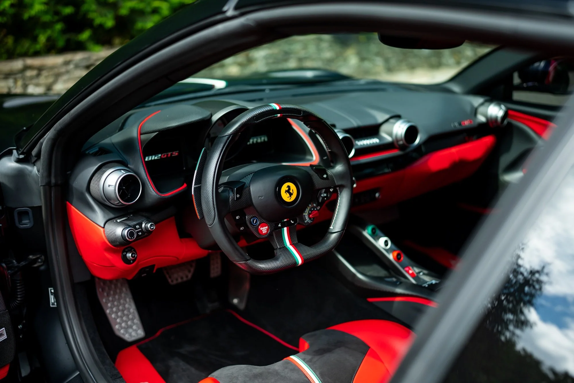 ds_812gts_mbr-77.jpg