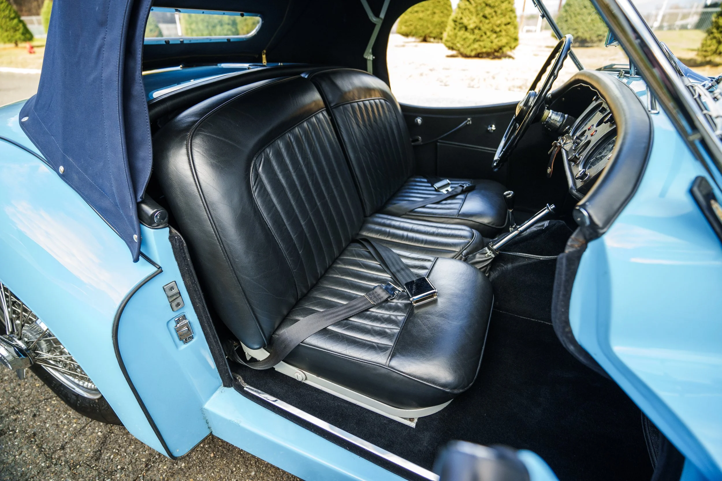 ac_xk140mcroadsterblu-145.jpg