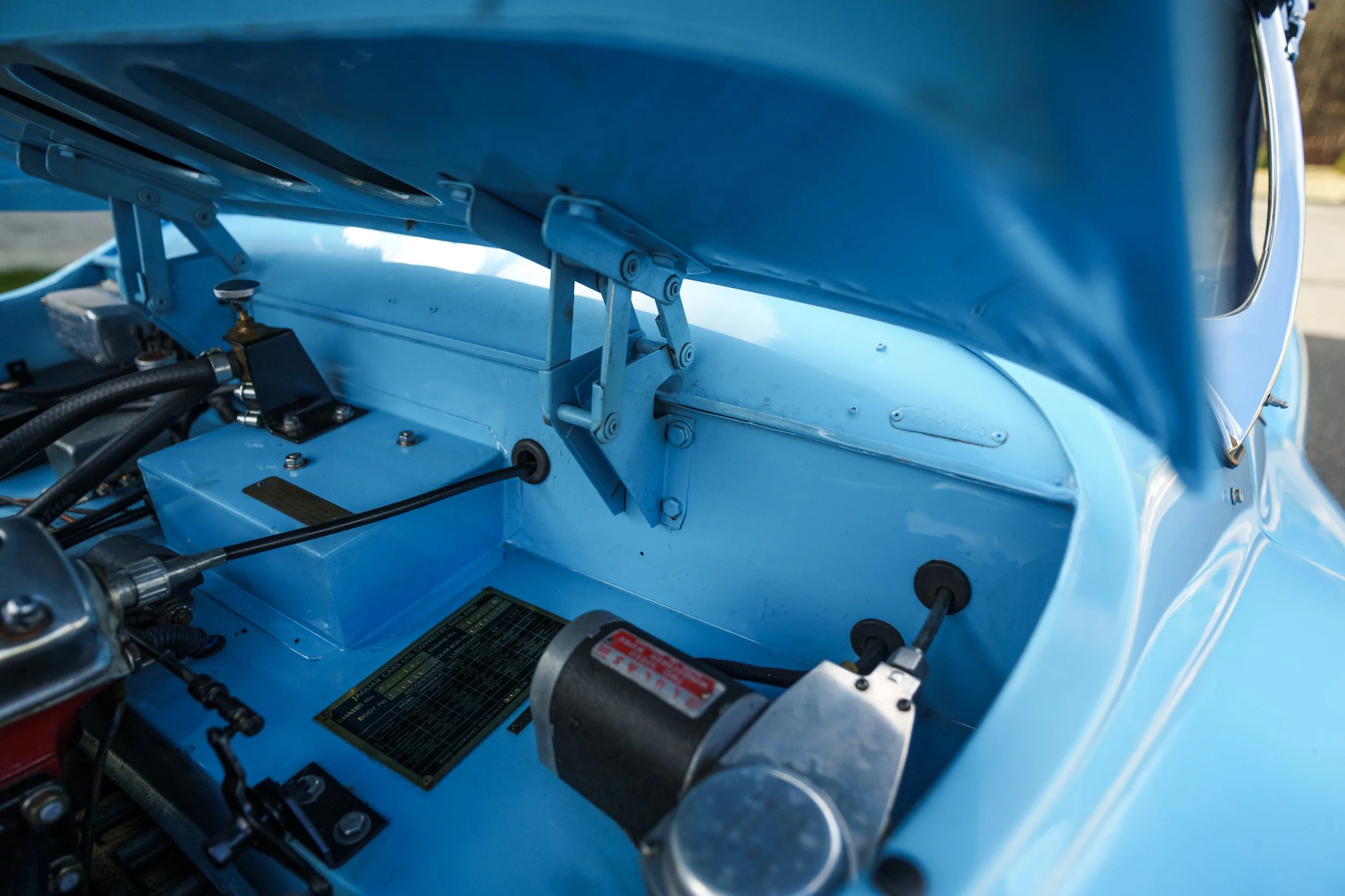 ac_xk140mcroadsterblu-240.jpg
