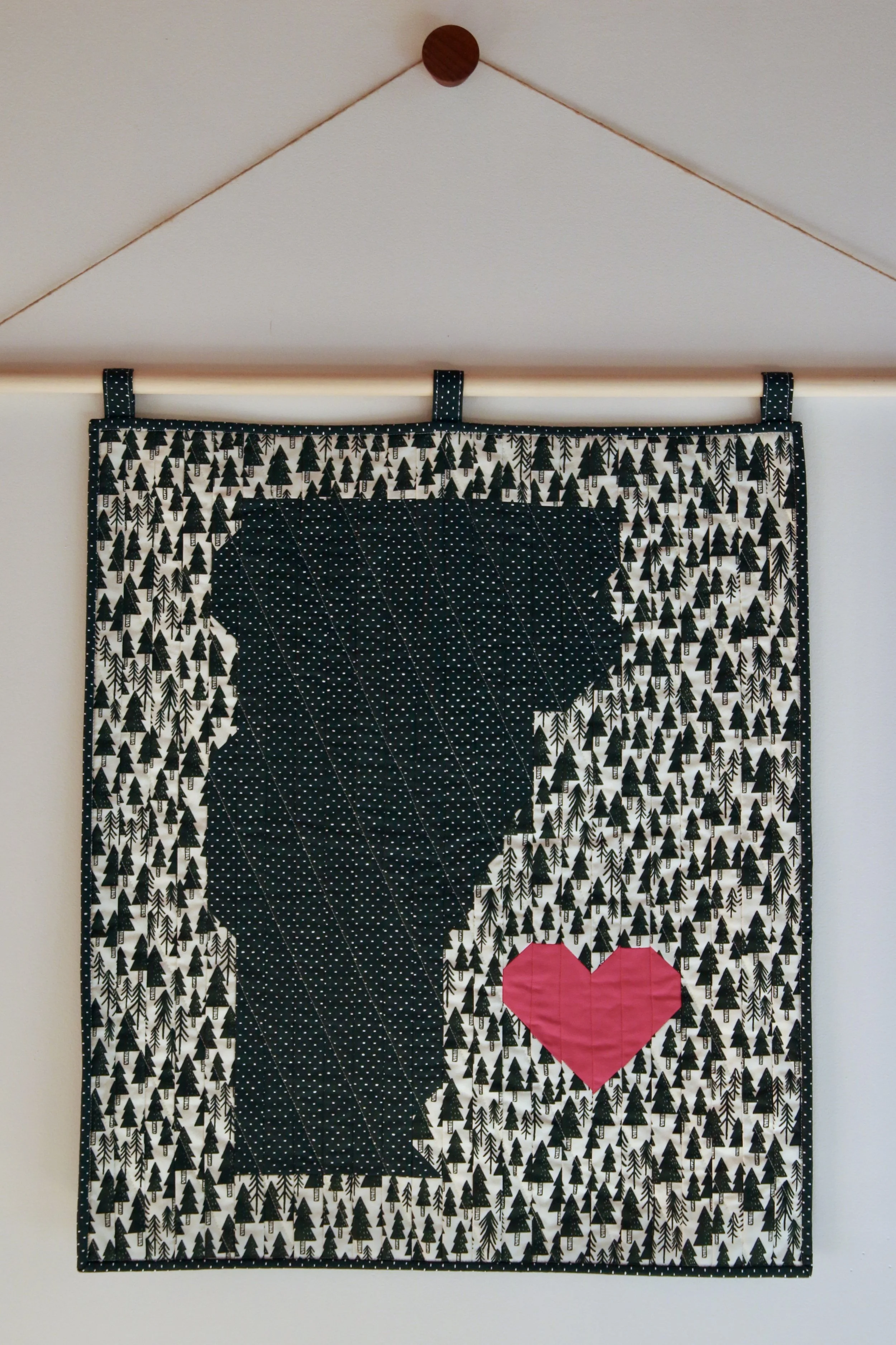Vermont Wall Hanging- Forest Green, Cream, and Pink (24"x29")