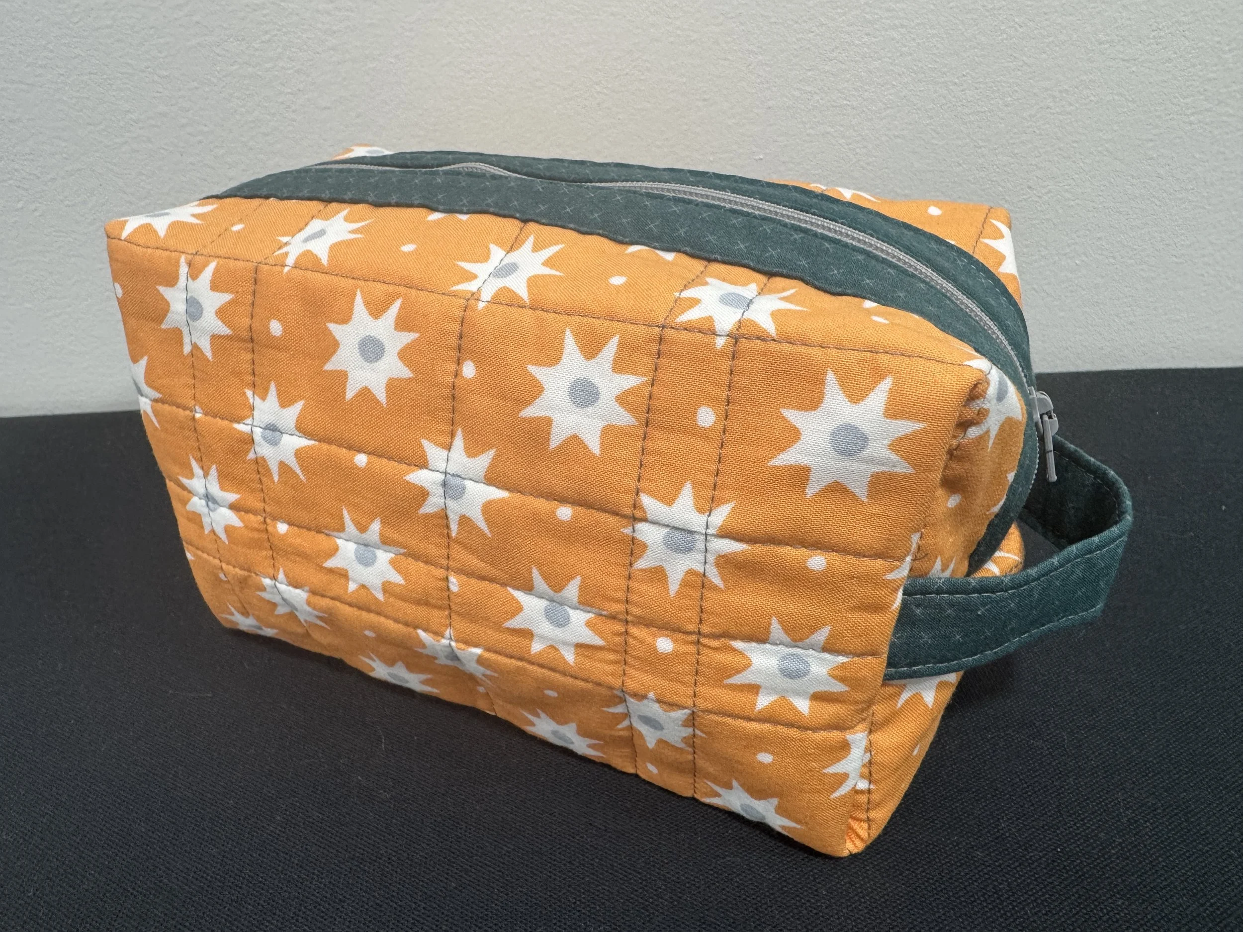 Orange Green Star Holland Pouch.JPG
