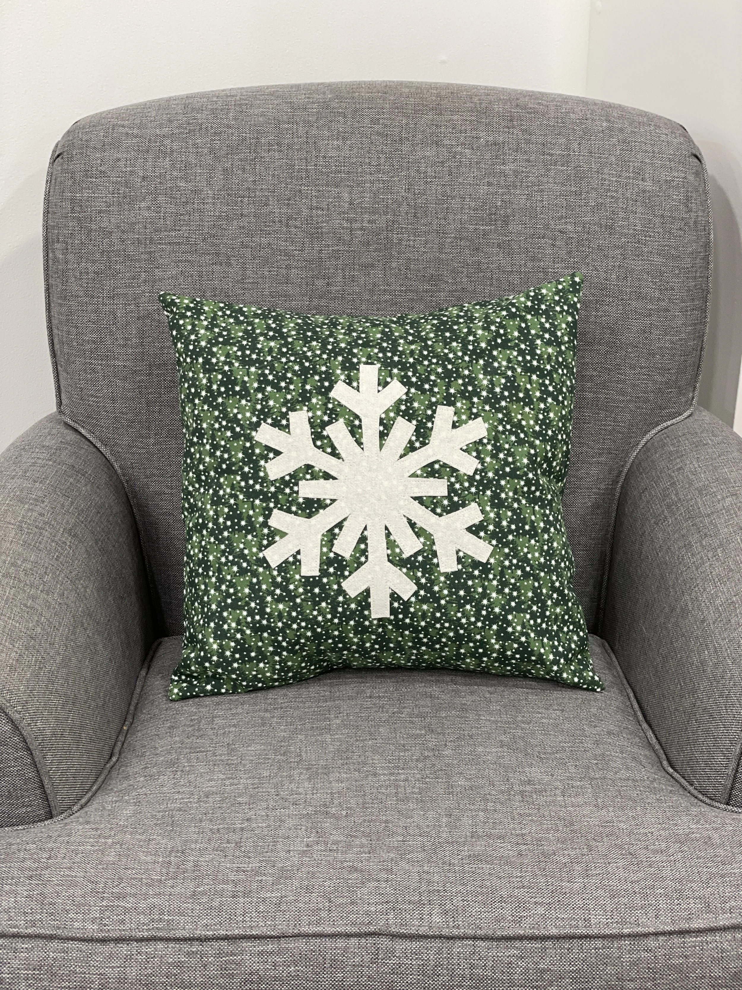 Green Snowflake Applique Pillow.JPG