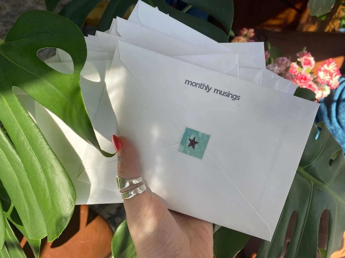 taking it as it comes 

🌷⭐️🌙🍀❤️&zwj;🔥🕊️