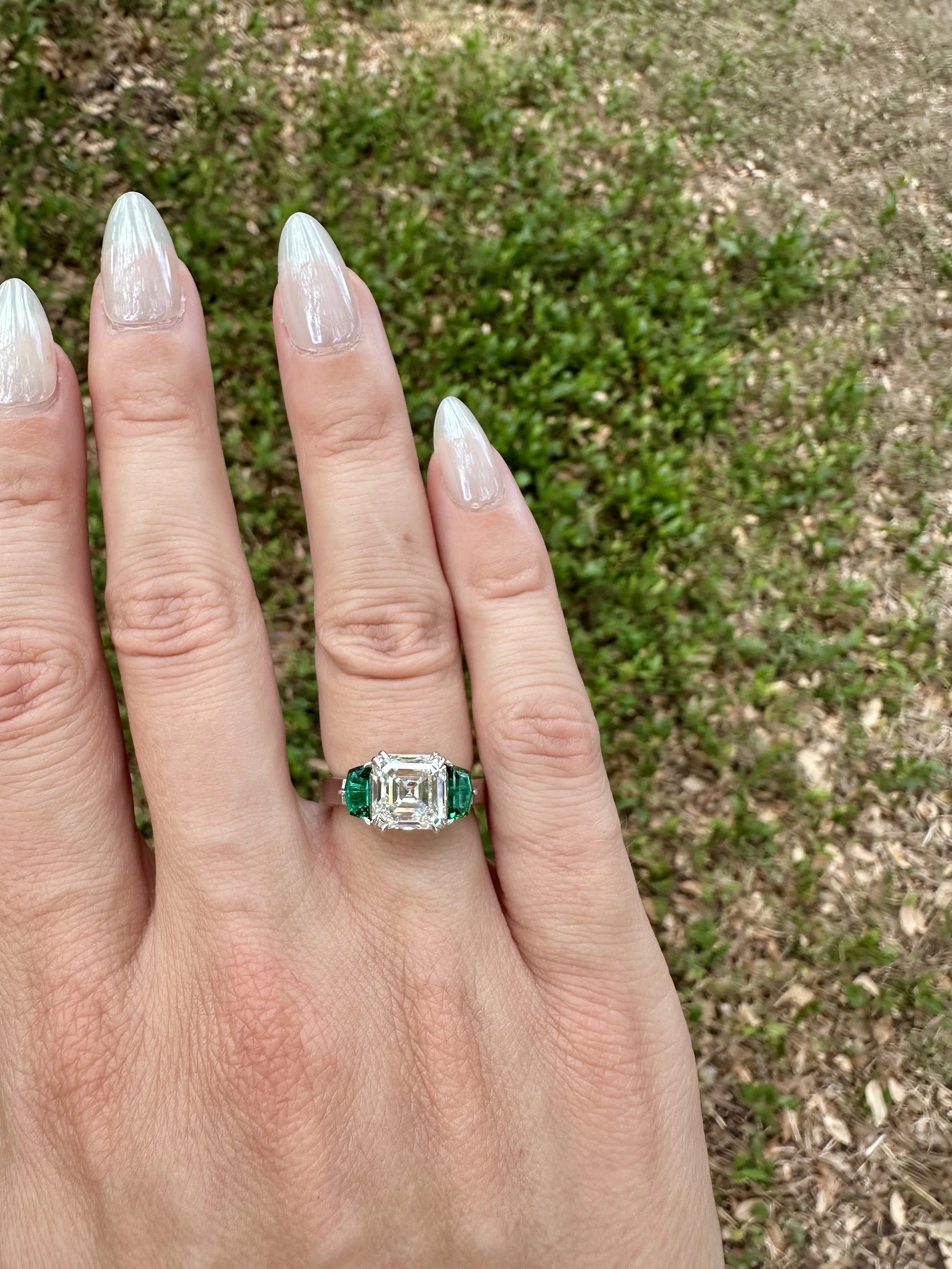 Asscher Diamond & Emeralds