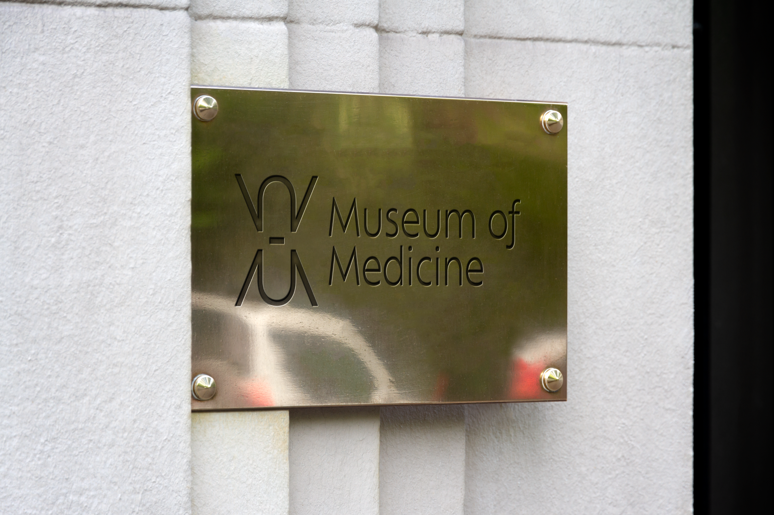 outside logo.png