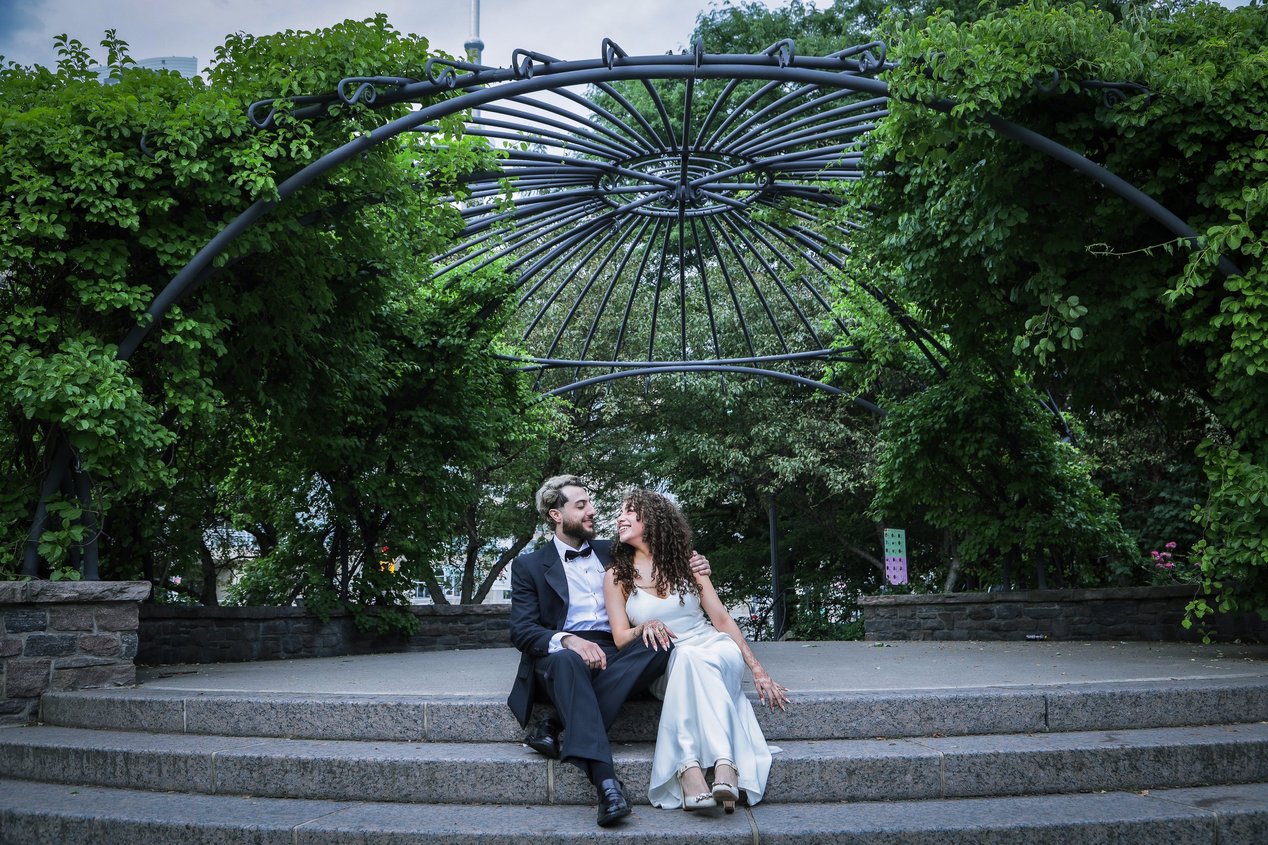 Downtown Toronto Music Garden Wedding Photography R24_6482.jpg