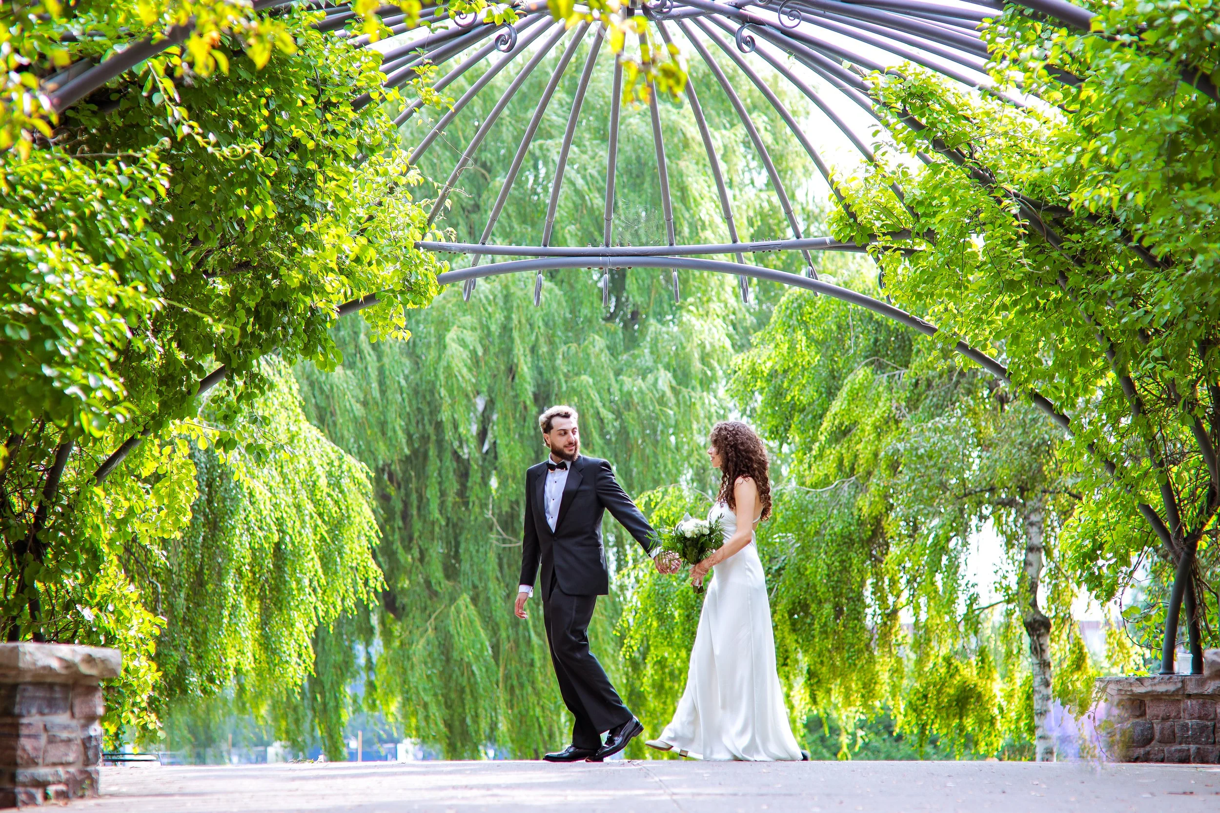 Downtown Toronto Music Garden Wedding Photography R85_2545.jpg