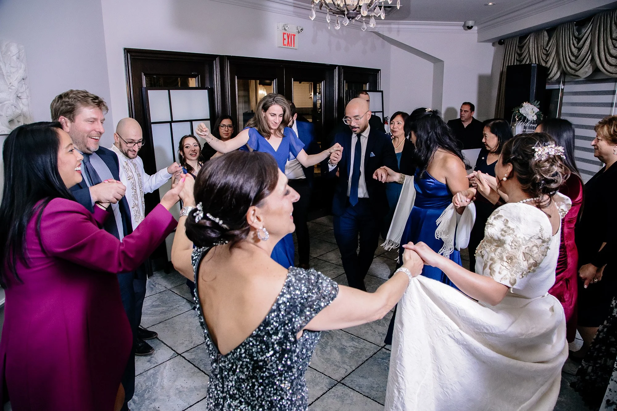 Mississauga Photographer Near Me Filipino Wedding R85_4637.jpg