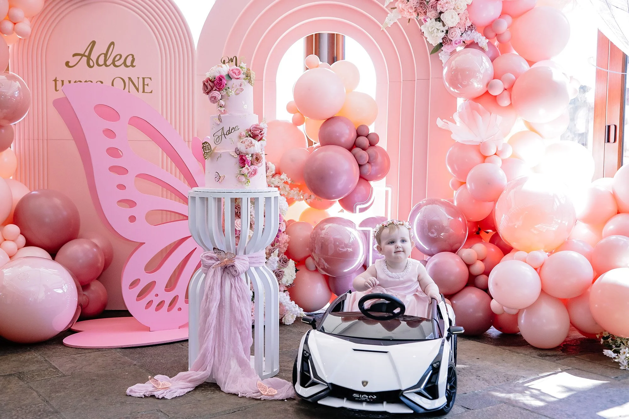 Cambridge Photographer Near Me First Birthday R24_3893.jpg