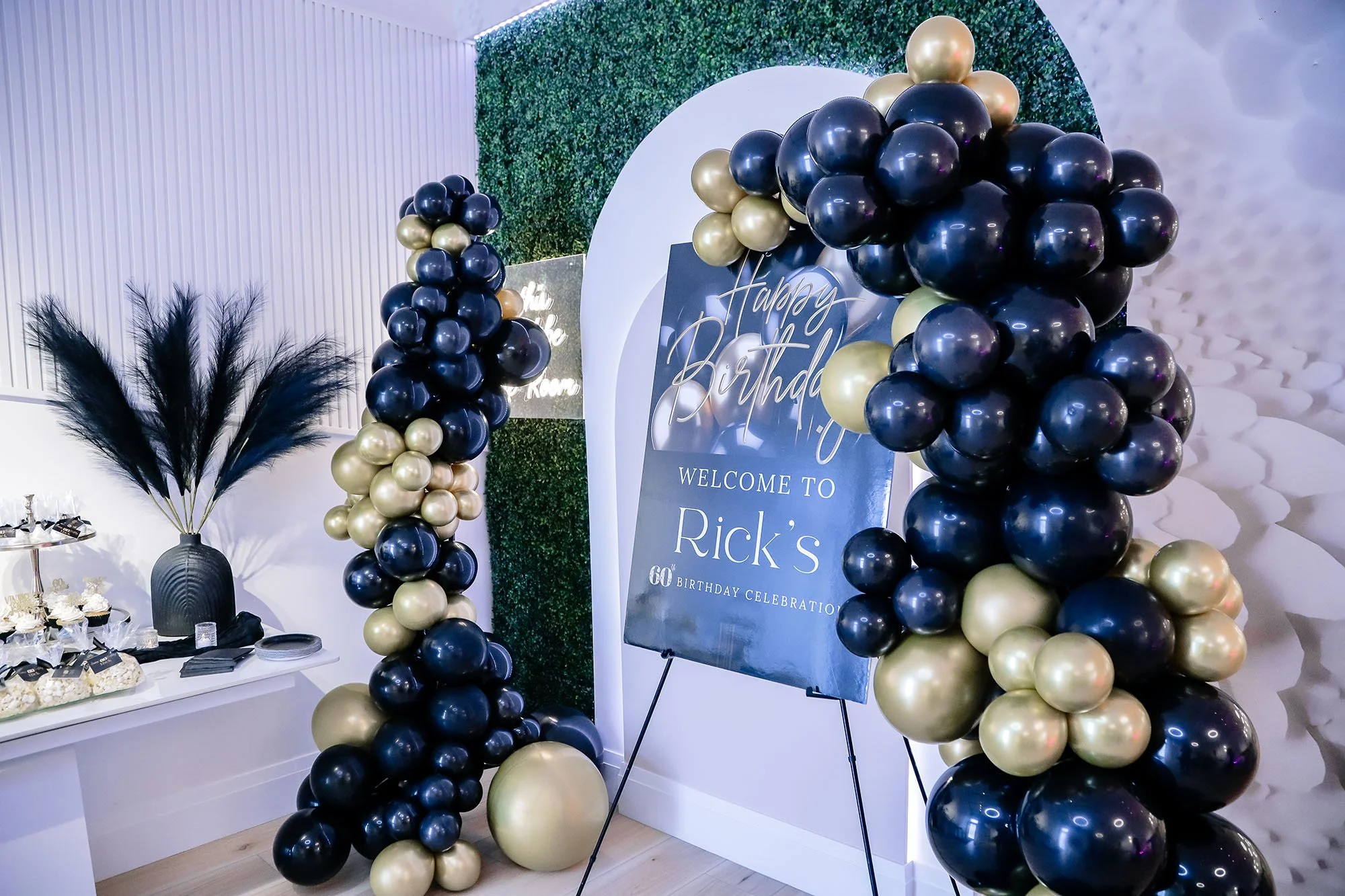 Mississauga Photographer Near Me Birthday Photography 24_2724.jpg