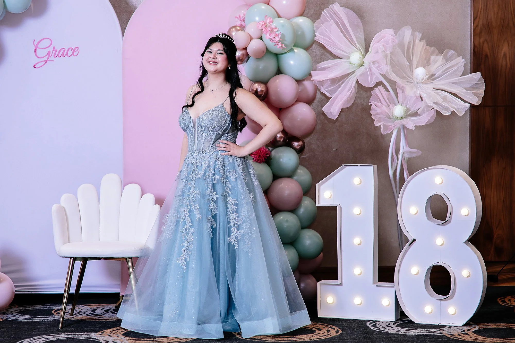 Kitchener Photographer Near Me Birthday Photography R62_0589.jpg