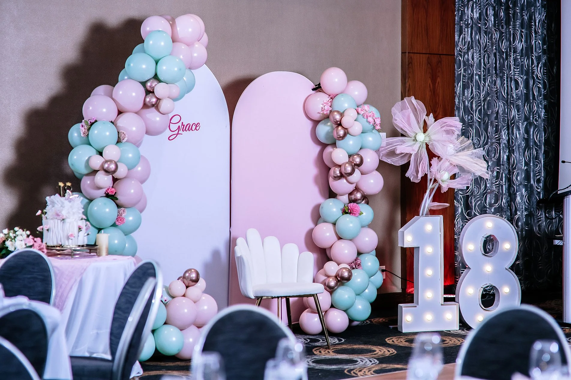 Kitchener Photographer Near Me Birthday Photography R62_0620.jpg