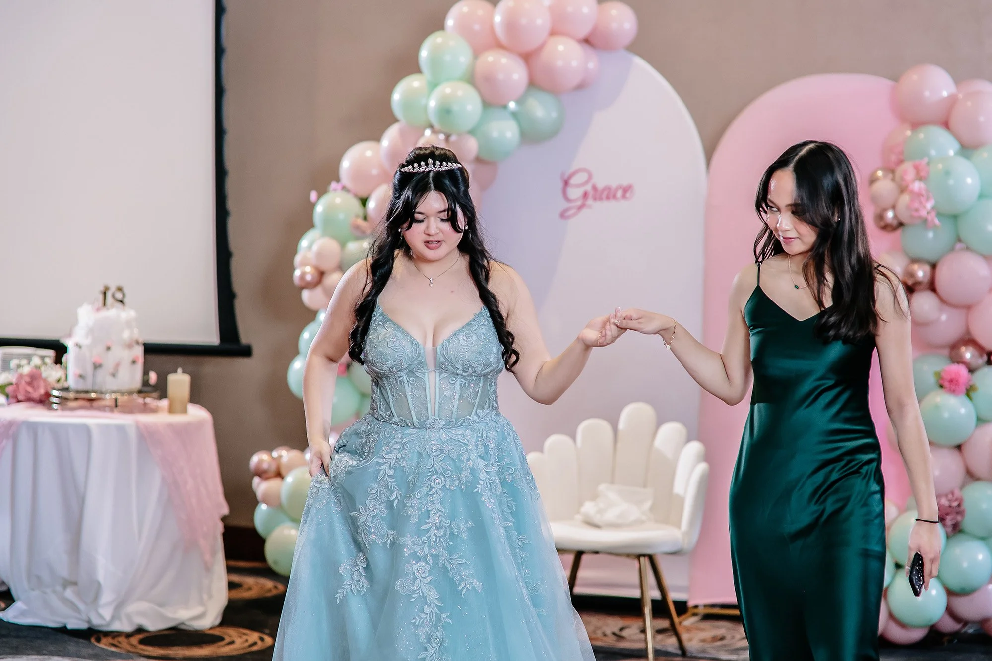 Kitchener Photographer Near Me Birthday Photography R62_0832.jpg