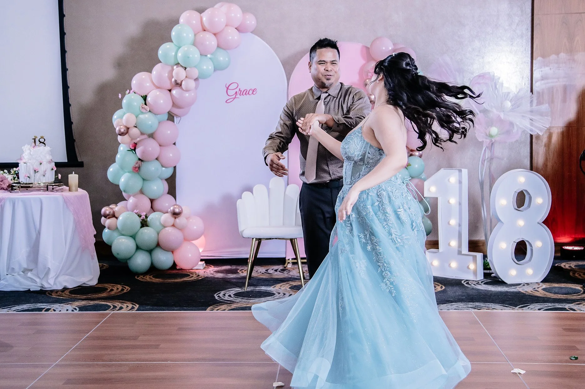 Kitchener Photographer Near Me Birthday Photography R85_0744.jpg