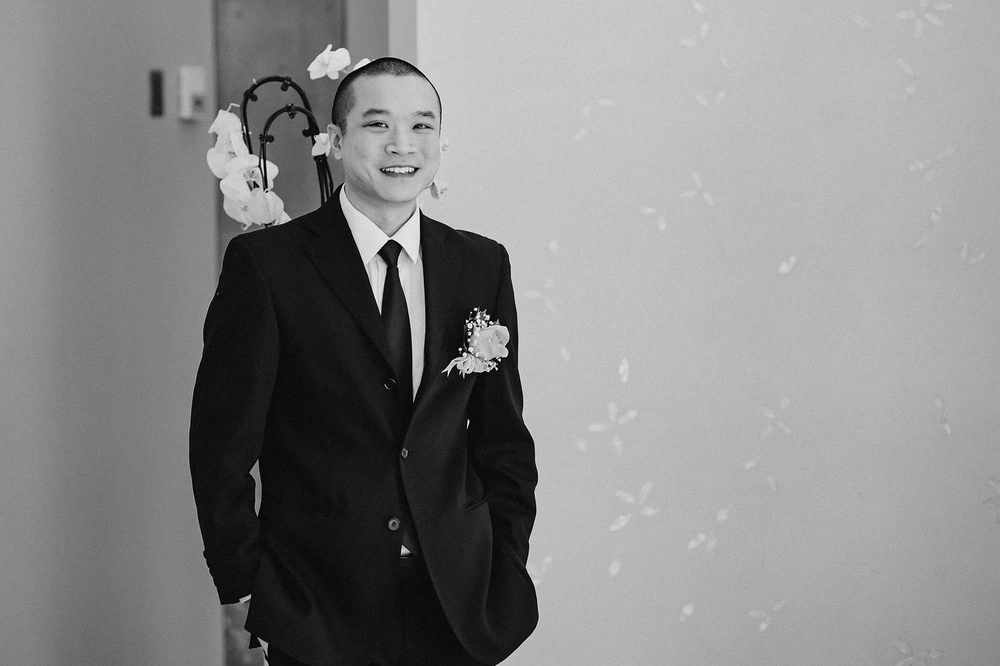 Downtown Old Toronto City Hall Wedding Photographer 62_0131.jpg