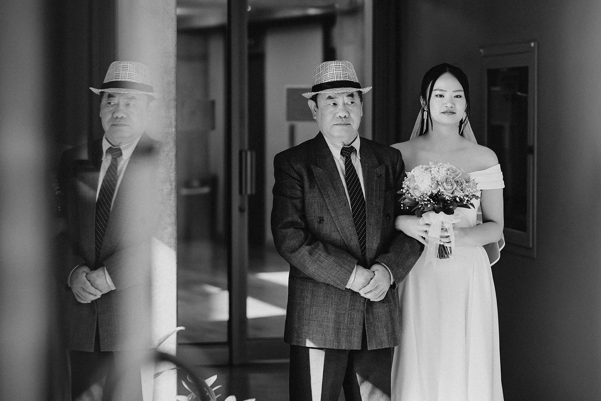 Downtown Old Toronto City Hall Wedding Photographer 62_0141.jpg