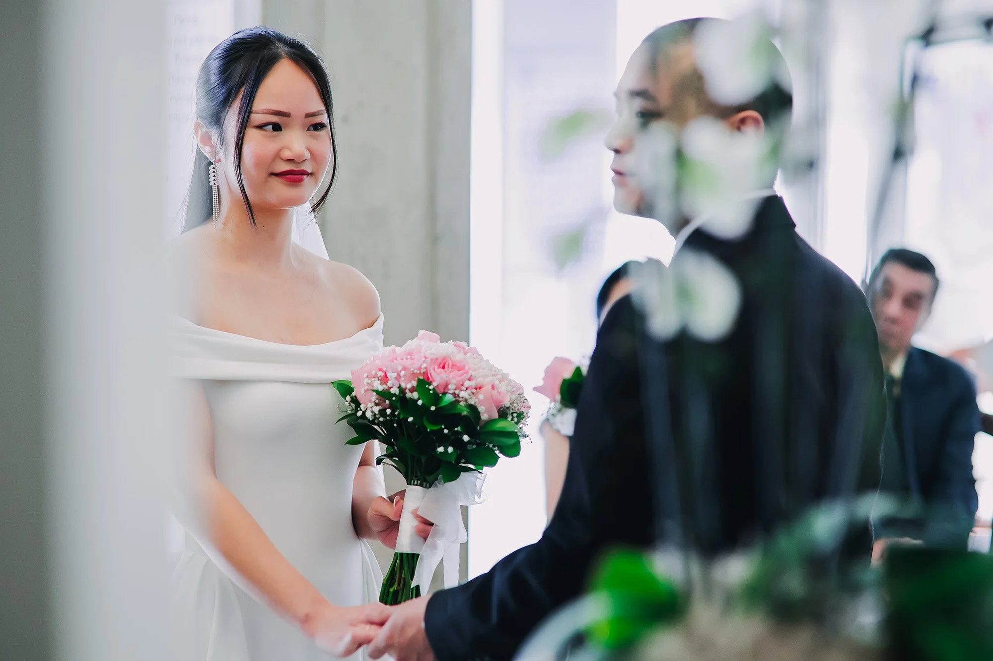 Downtown Old Toronto City Hall Wedding Photographer 62_0199.jpg