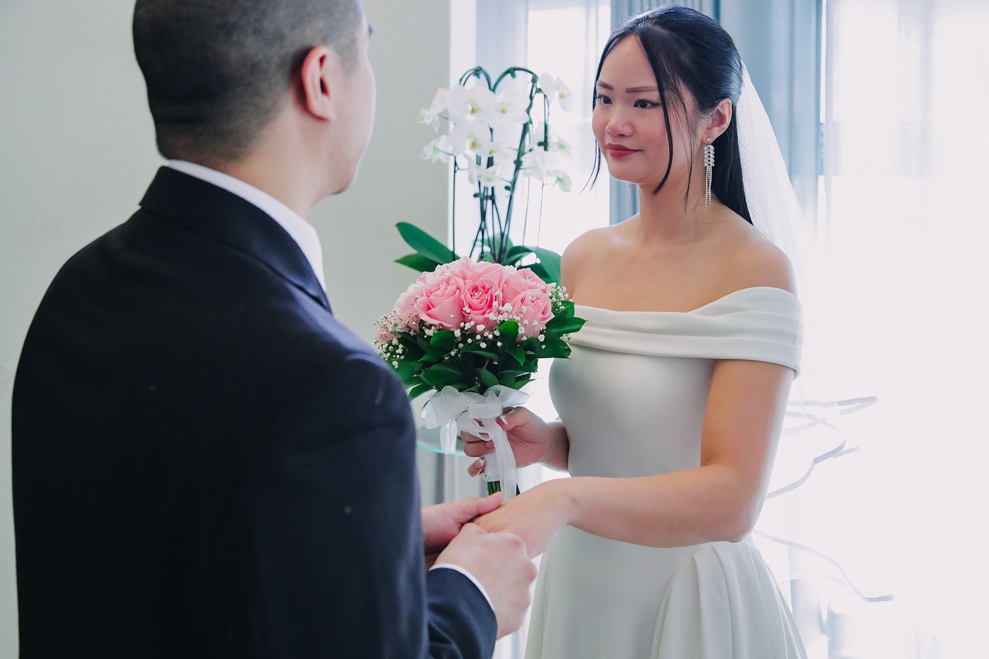 Downtown Old Toronto City Hall Wedding Photographer 85_0052.jpg