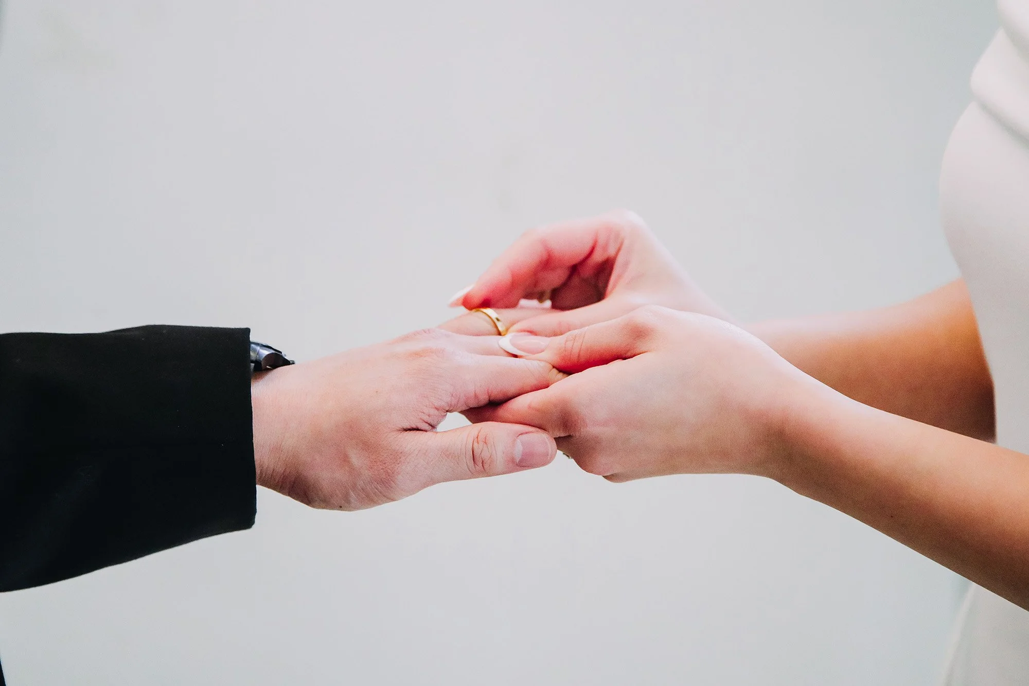 Downtown Old Toronto City Hall Wedding Photographer 85_0060.jpg