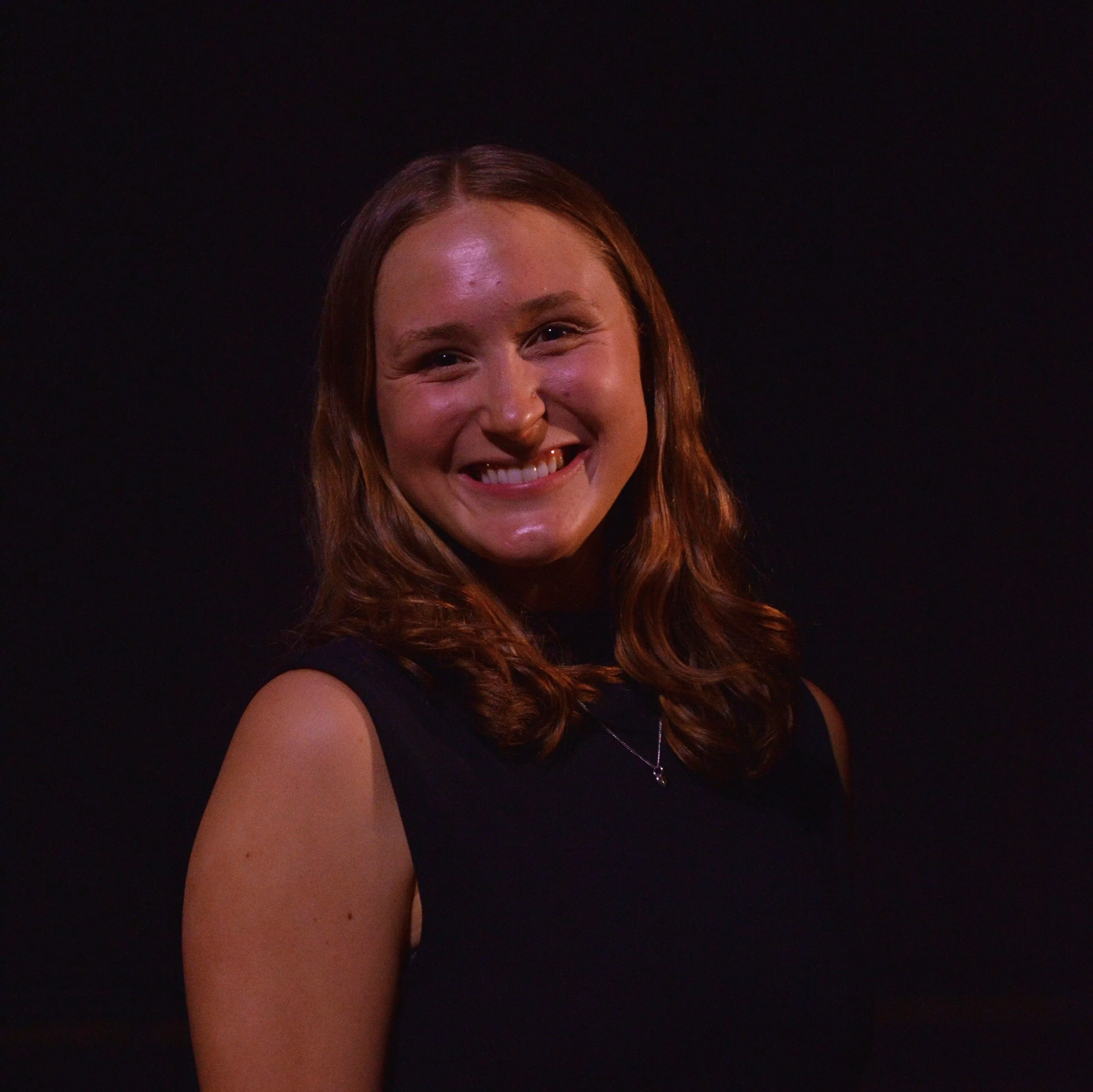 Riley Headshot.jpg