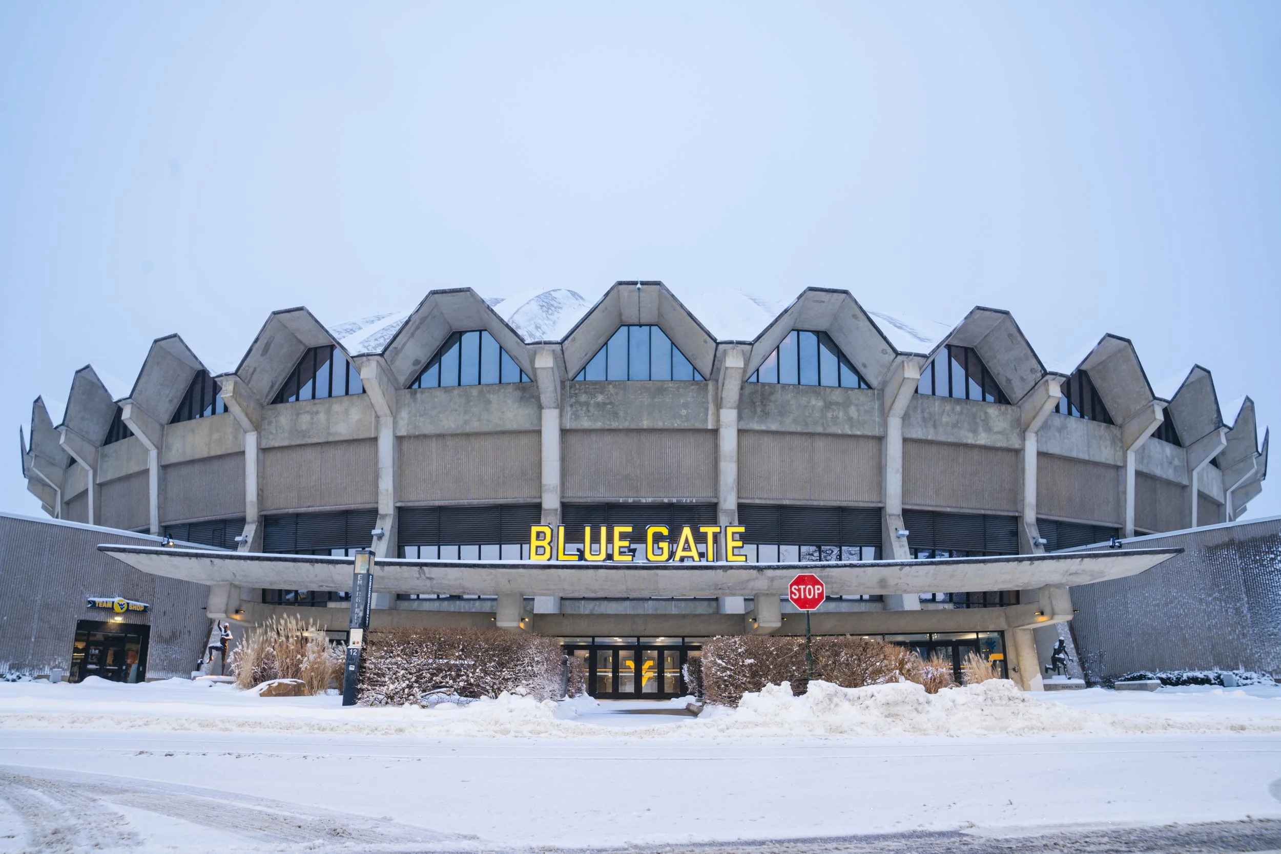 snow coliseum cropped-05.jpg
