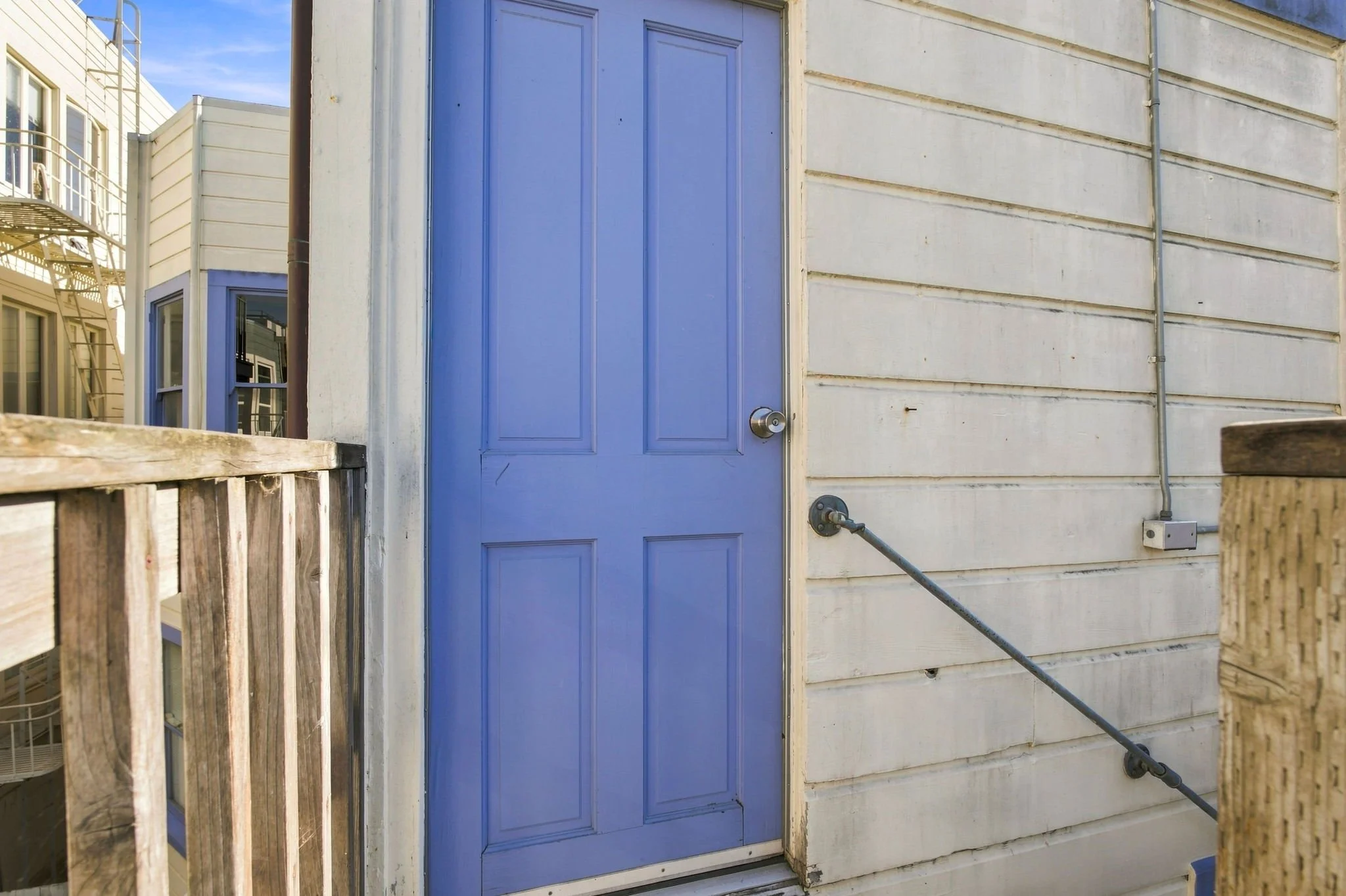 Back door (stairs to courtyard)