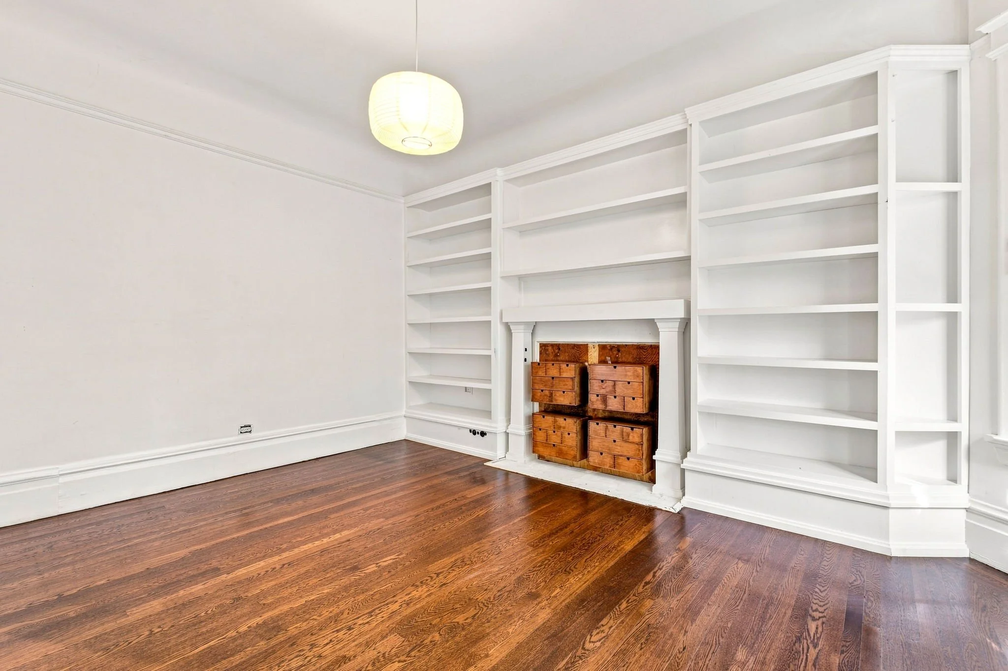 Living Room w/Built in Shelves