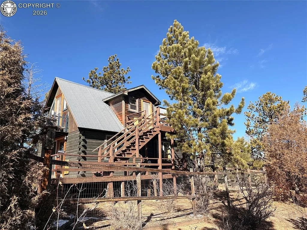 $199K Cabin in Colorado on 14 acres
