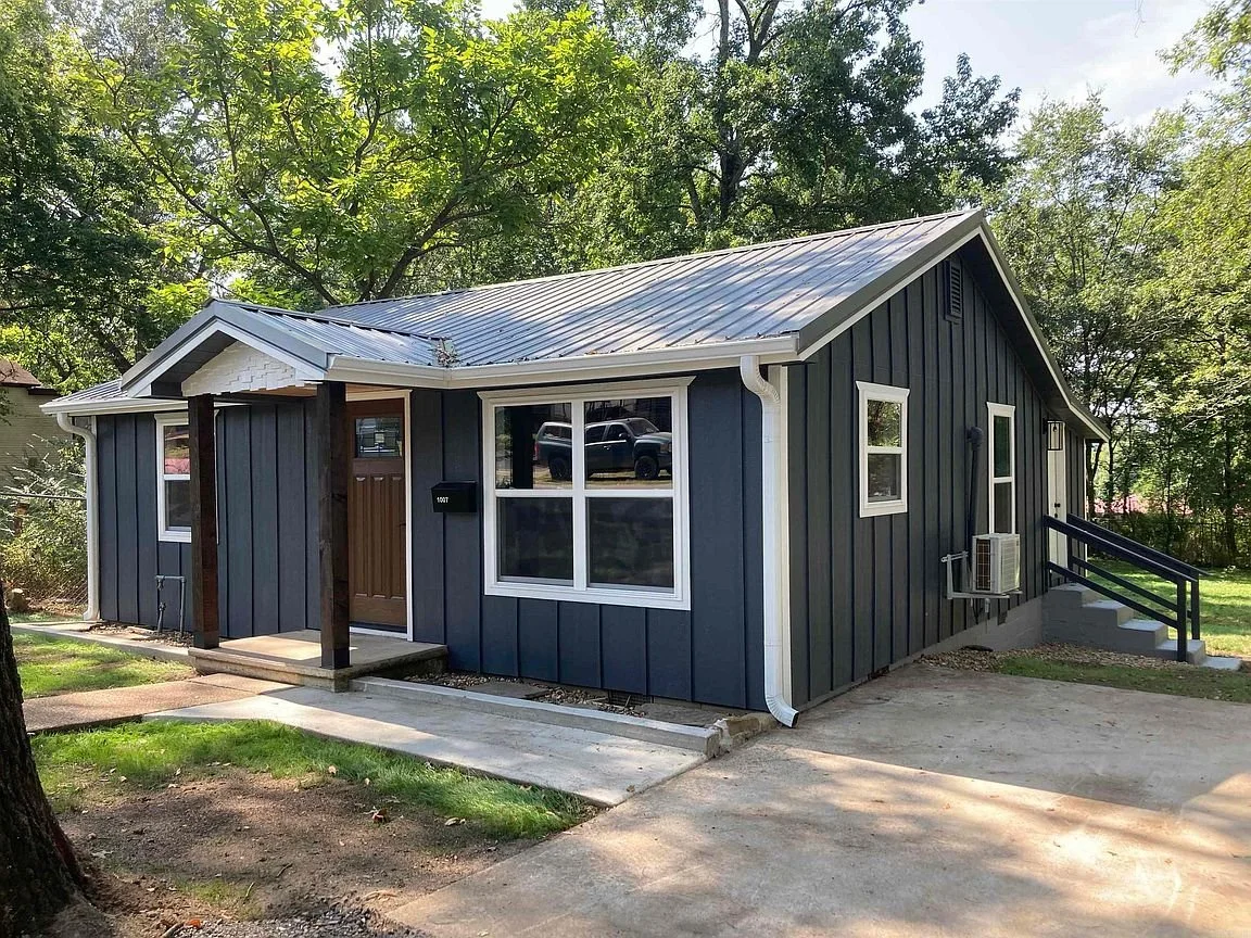 Move-In Ready Mountain Home in Arkansas - $135,000