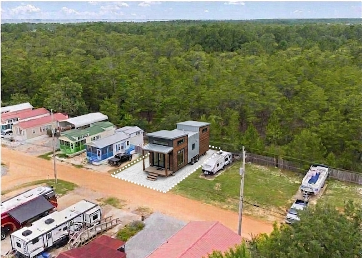 Coastal tiny home lot in Florida Near Beach