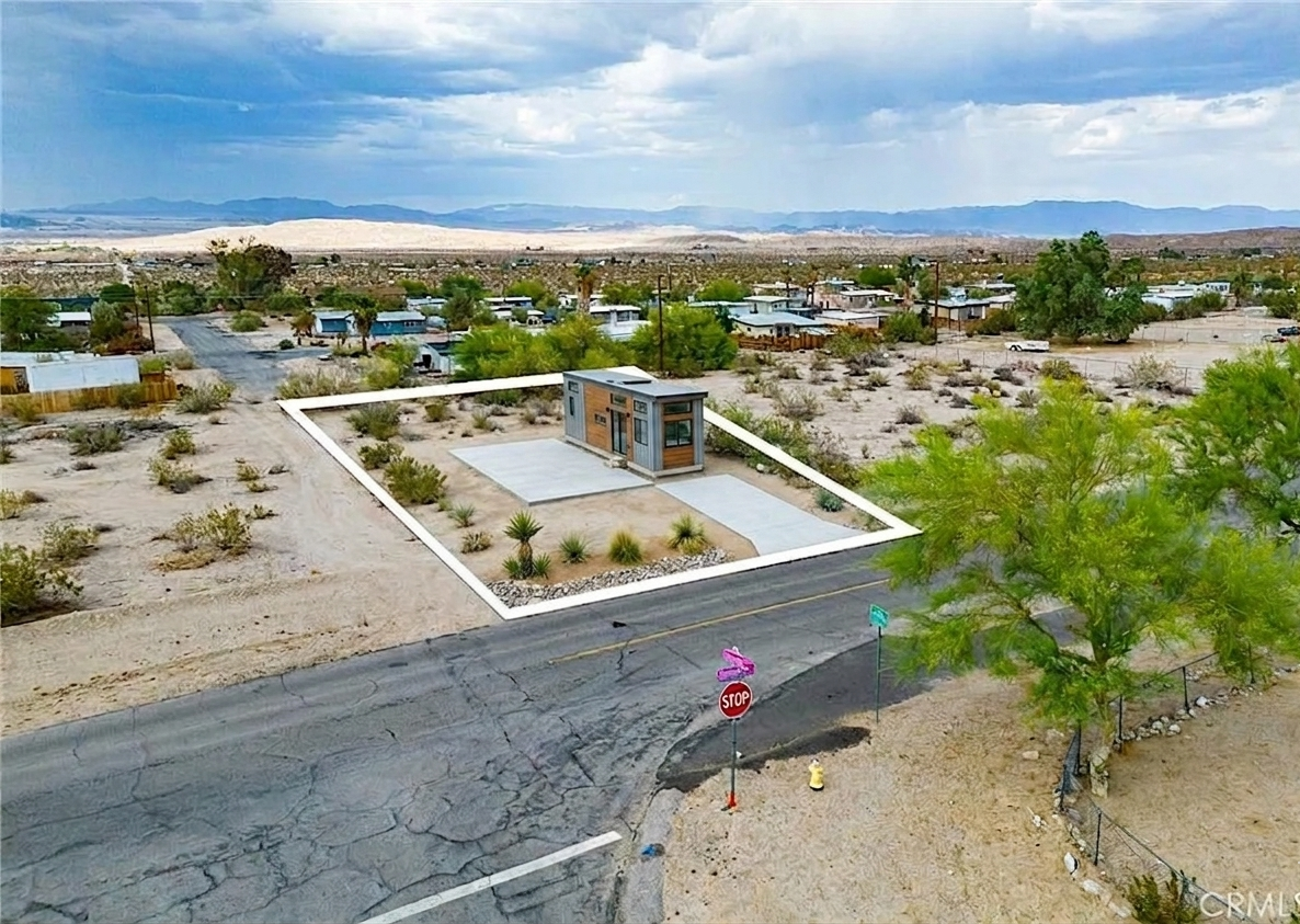 High desert tiny home lot with Utilities nearby in California