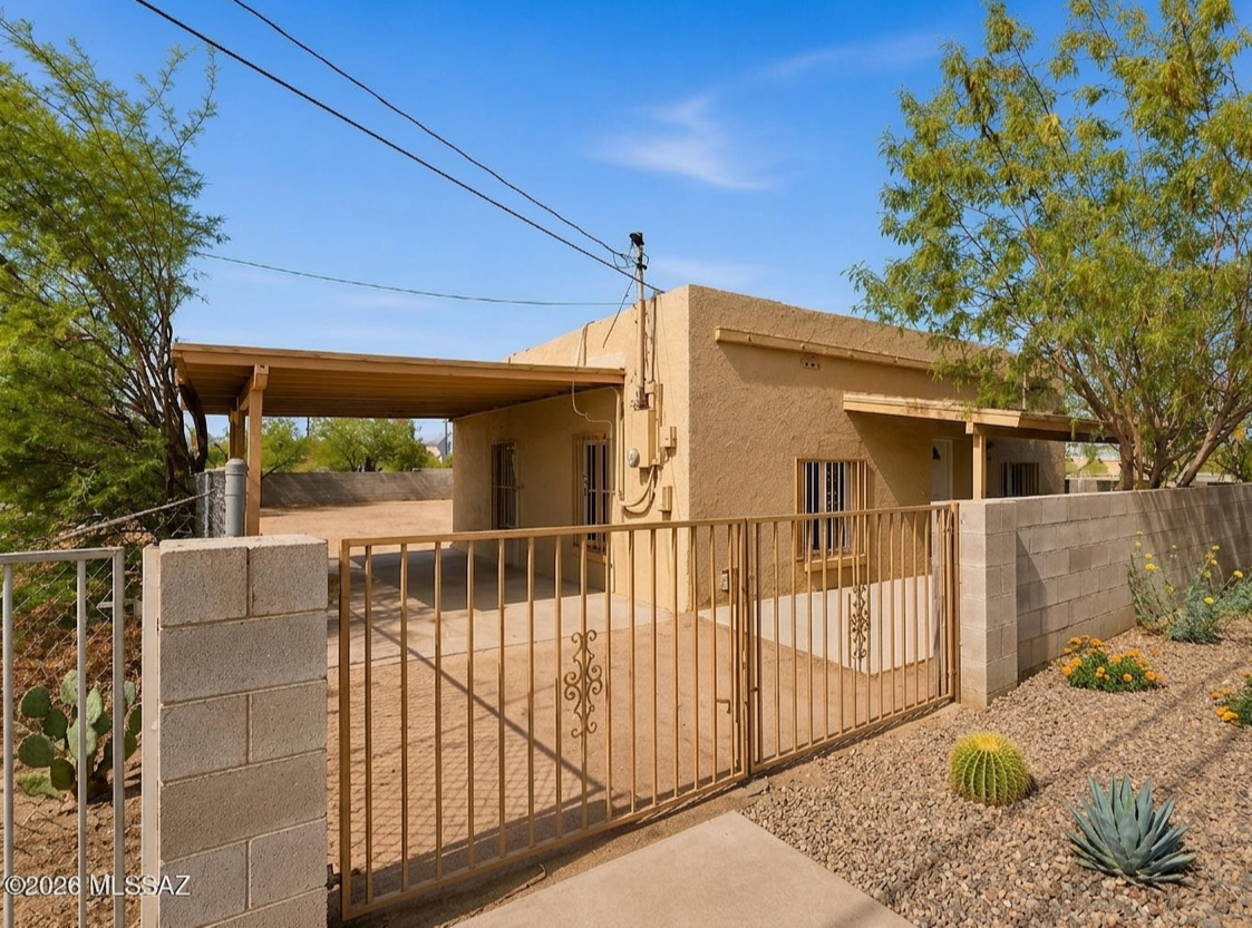 Remodeled Home with fenced Backyard + Carport in Arizona - $199,999