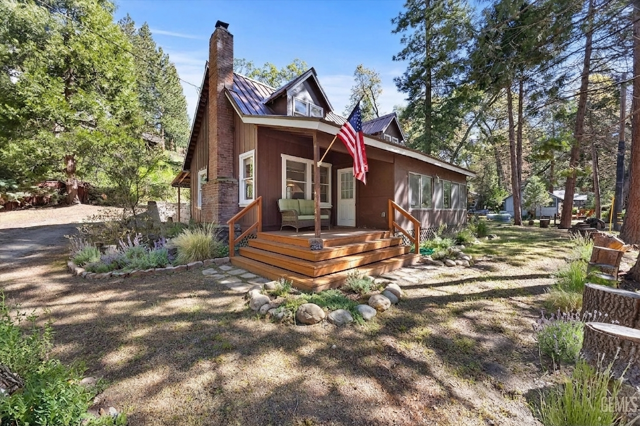 Turnkey Furnished Mountain Cabin in California - $195,000