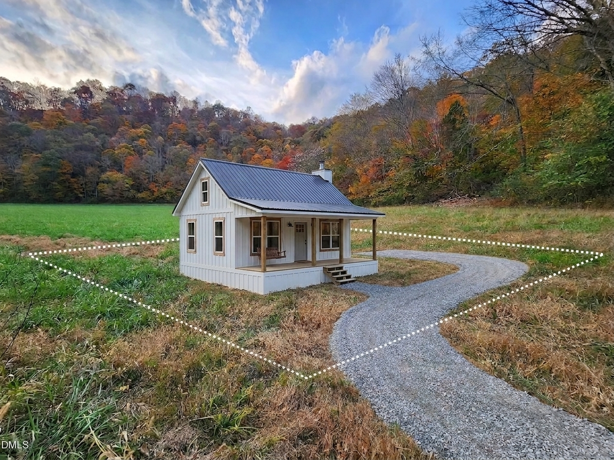 Tennessee 17-acre homestead land ready for a TINY house