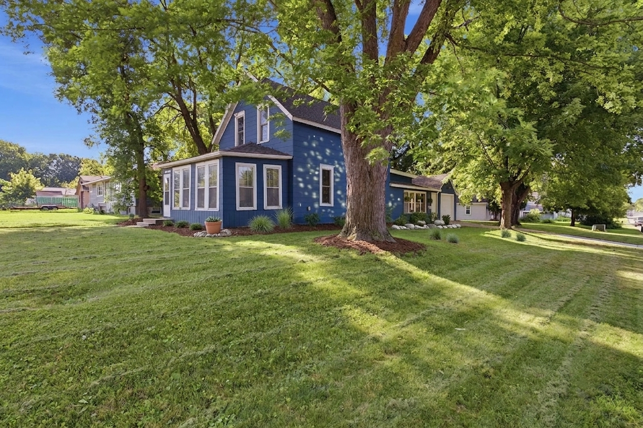 Historic Home Has Breezeway, Garage &amp; NO HOA in Minnesota - $180,000