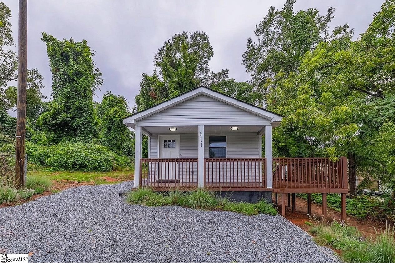 Rebuilt South Carolina 2-bed Home + no HOA - $115,000