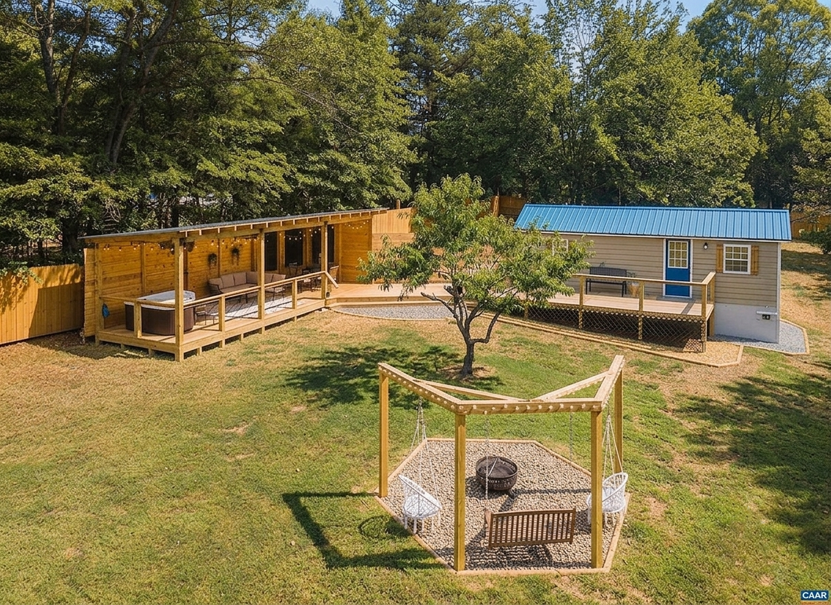 Virginia Tiny Home Has 1 Acre, Hot Tub &amp; NO HOA - $175,000