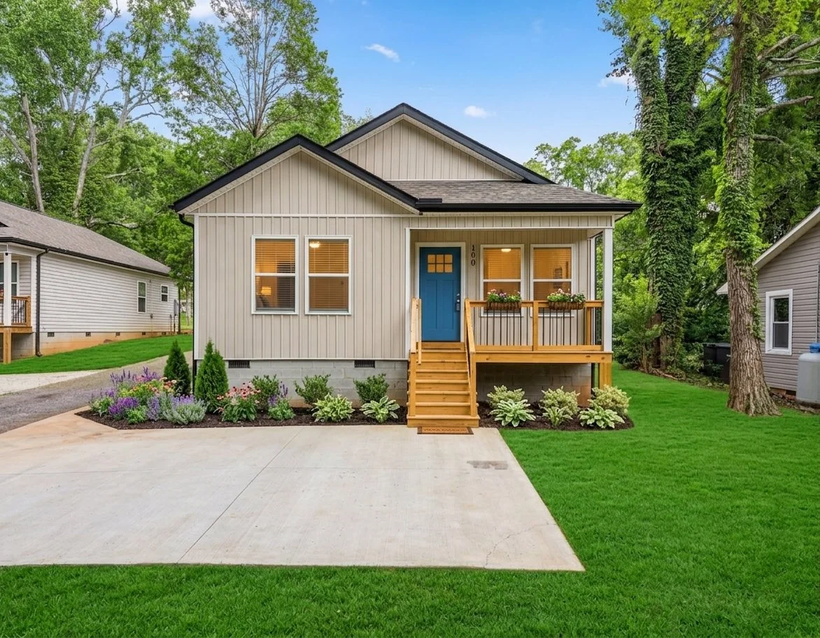 South Carolina 3-Bed Home Mins to Downtown Shopping - $199,900