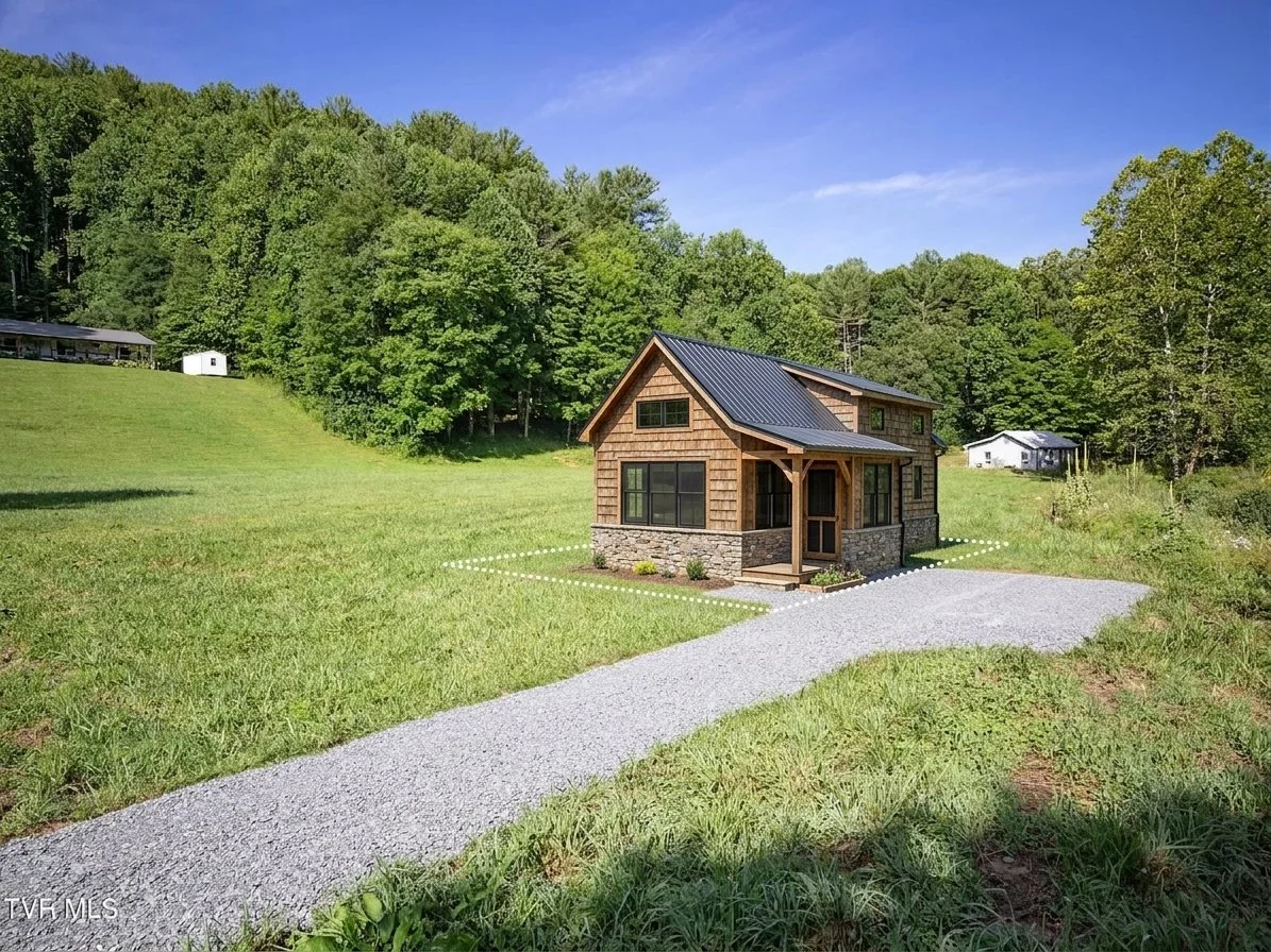 Unrestricted Creekfront 4.5-acre TenNessee land for TINY HOME