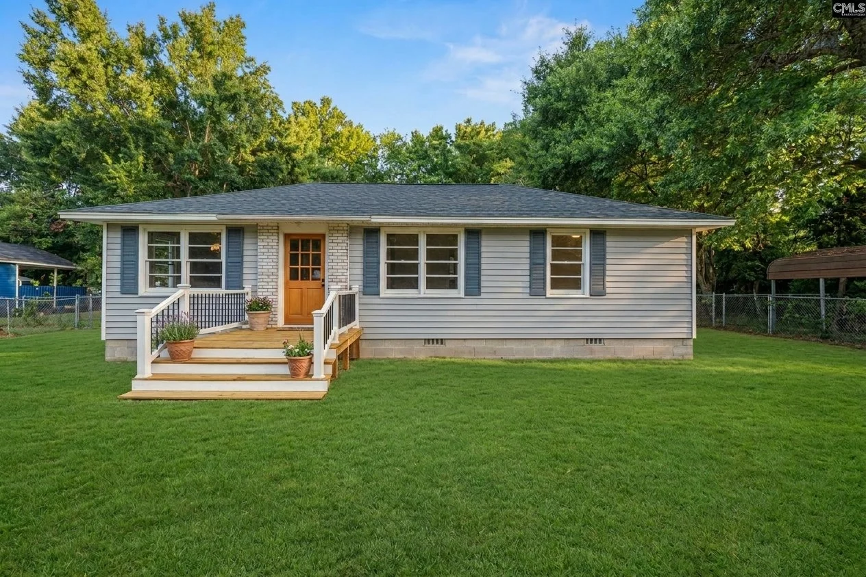 $150,000 - South Carolina Cottage on half acre