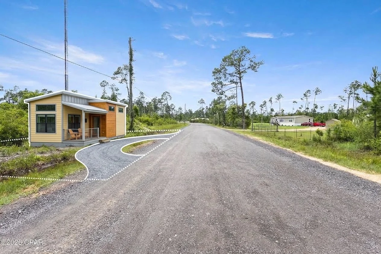 Florida - 2 acre Tiny home land + pond
