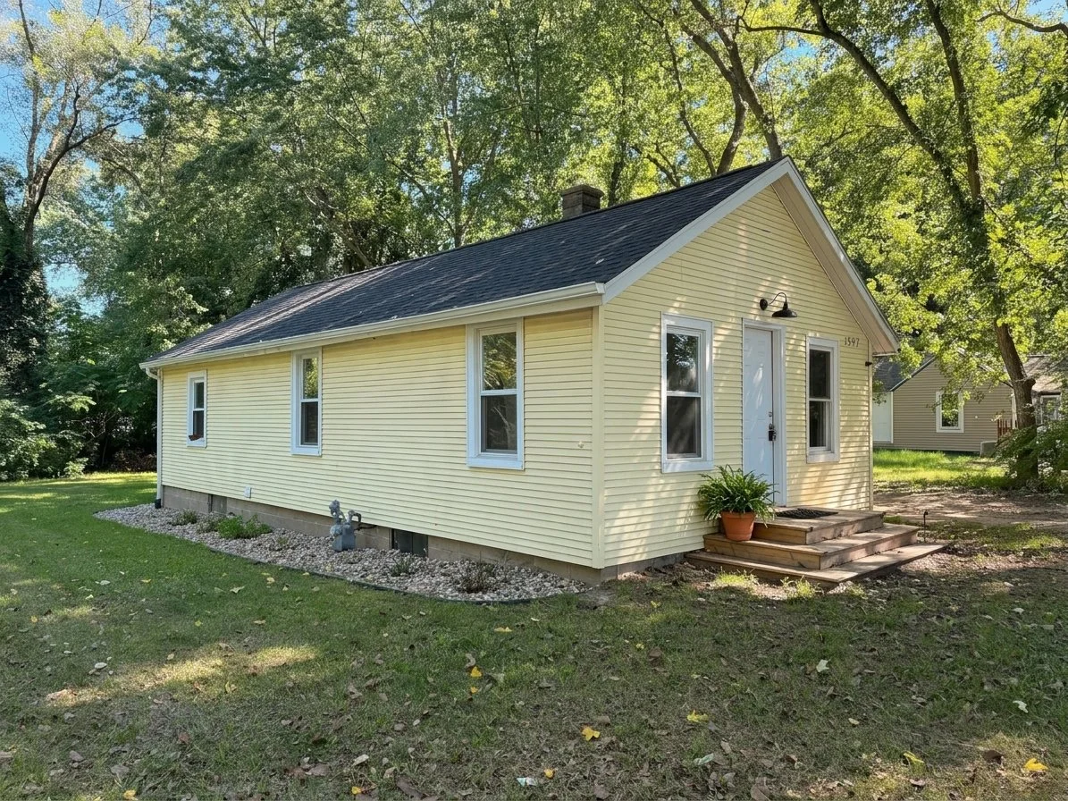 $123,000: Michigan Cottage Mins to Beaches!