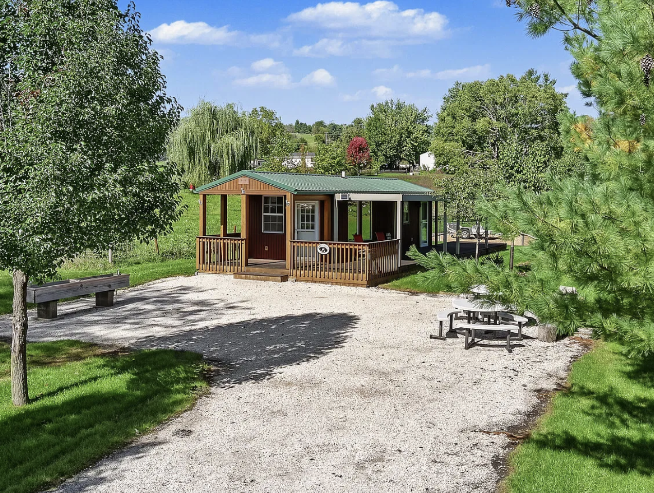 $125,000: Iowa tiny cabin + 1 ACRE